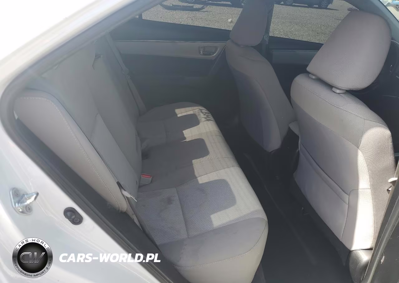 2016 Toyota Corolla Le VIN:5YFBURHE7GP504885 - 10