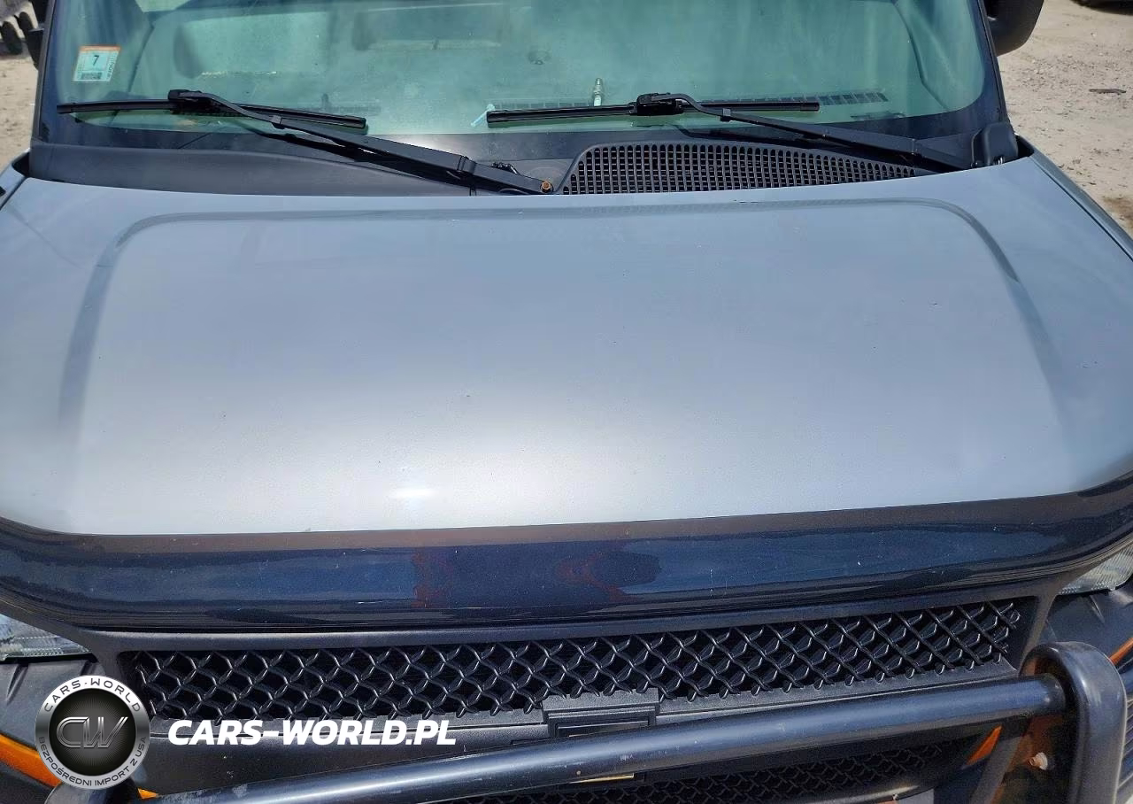 2017 Chevrolet Express G2500 VIN:1GCWGAFF2H1130102 - 12