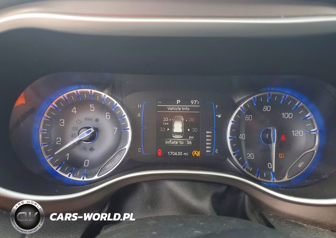 2020 Chrysler Voyager Lxi VIN:2C4RC1DG7LR182365 - 9