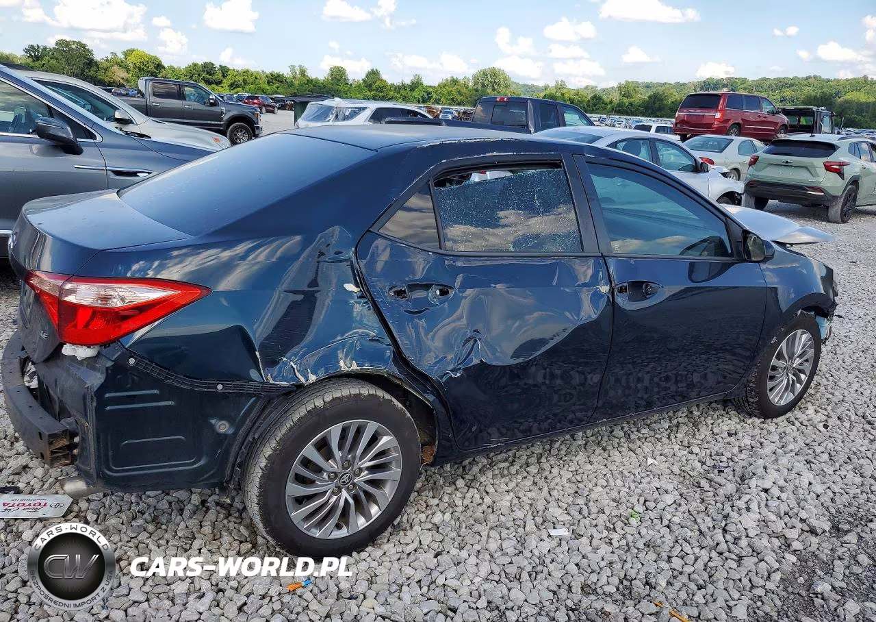 2017 Toyota Corolla Le VIN:5YFBURHE3HP686568 - 3