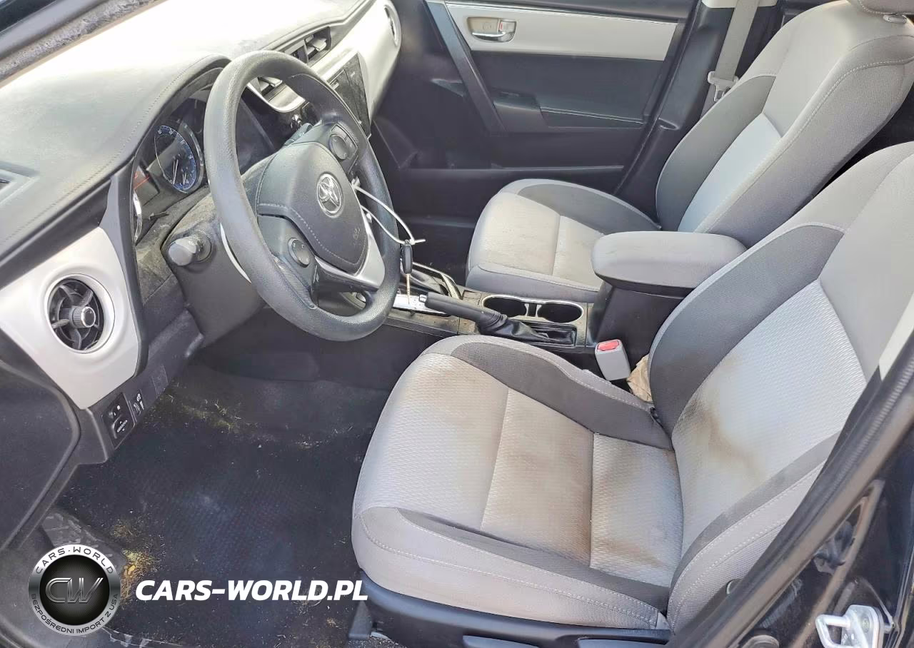 2017 Toyota Corolla Le VIN:5YFBURHE3HP686568 - 7