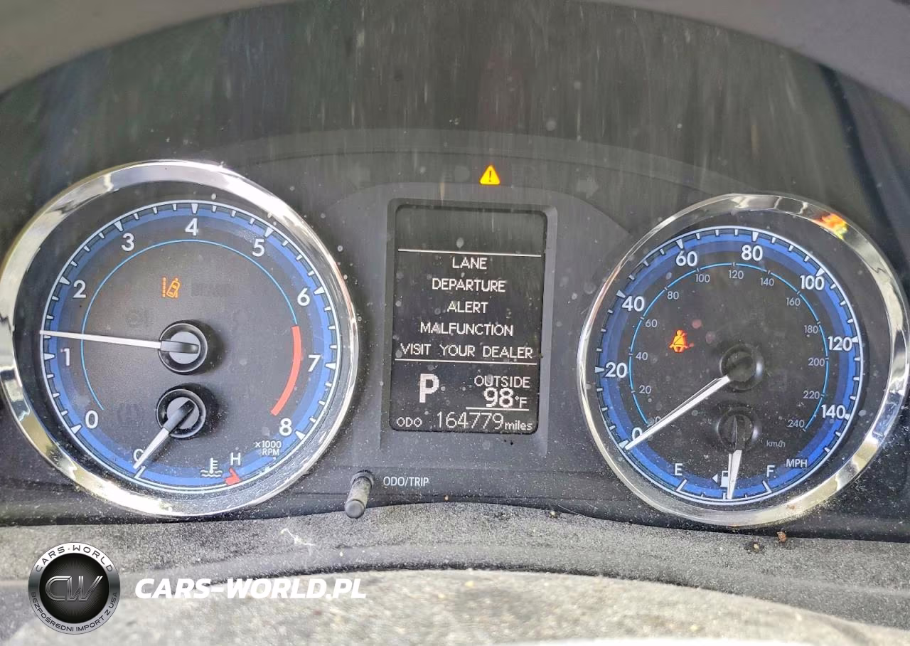 2017 Toyota Corolla Le VIN:5YFBURHE3HP686568 - 9