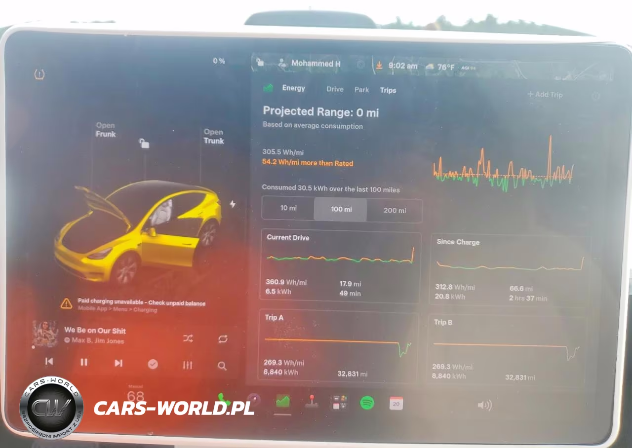 2024 Tesla Model Y VIN:7SAYGAEEXRF073760 - 9