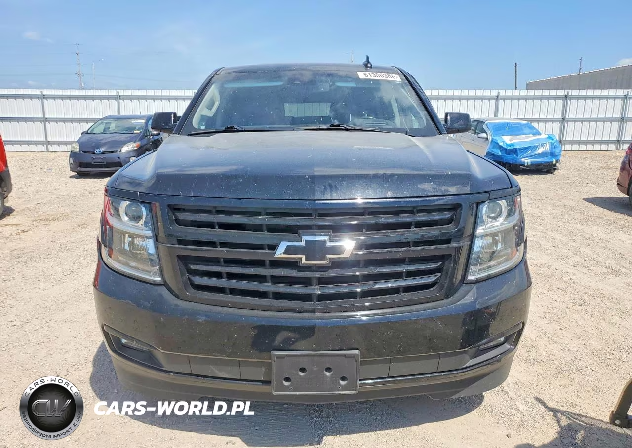 2020 Chevrolet Suburban K1500 Premier VIN:1GNSKJKJ5LR143970 - 5