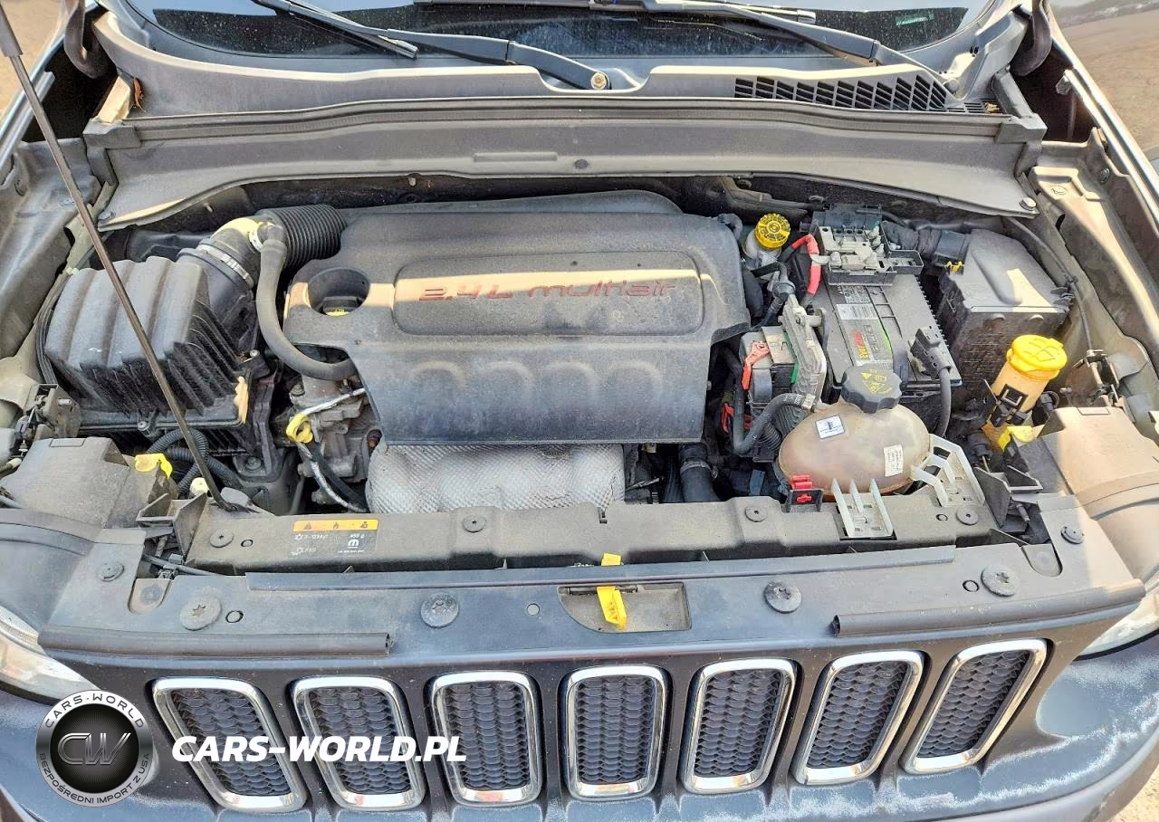 2017 Jeep Renegade Sport VIN:ZACCJBABXHPF29113 - 12
