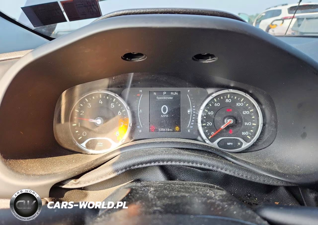 2017 Jeep Renegade Sport VIN:ZACCJBABXHPF29113 - 9