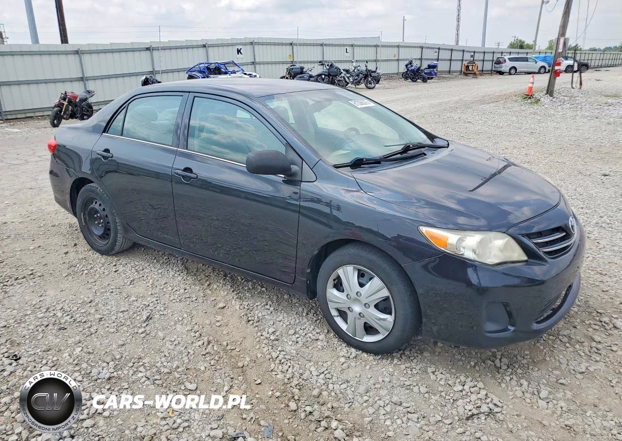 2013 Toyota Corolla Le VIN:5YFBU4EE0DP181590 - 4
