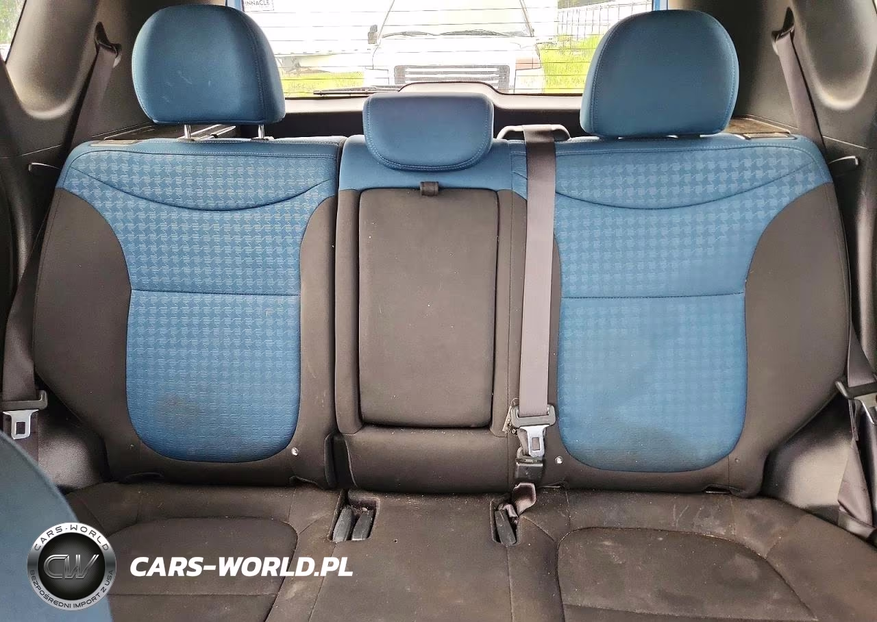2015 Kia Soul + VIN:KNDJP3A57F7220036 - 10
