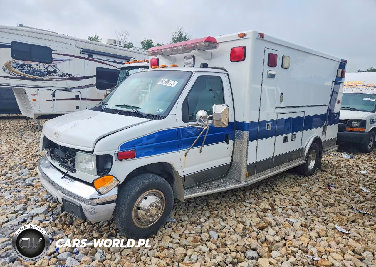 2002 Ford Econoline - Ambulance – zdjęcie 1 z 13