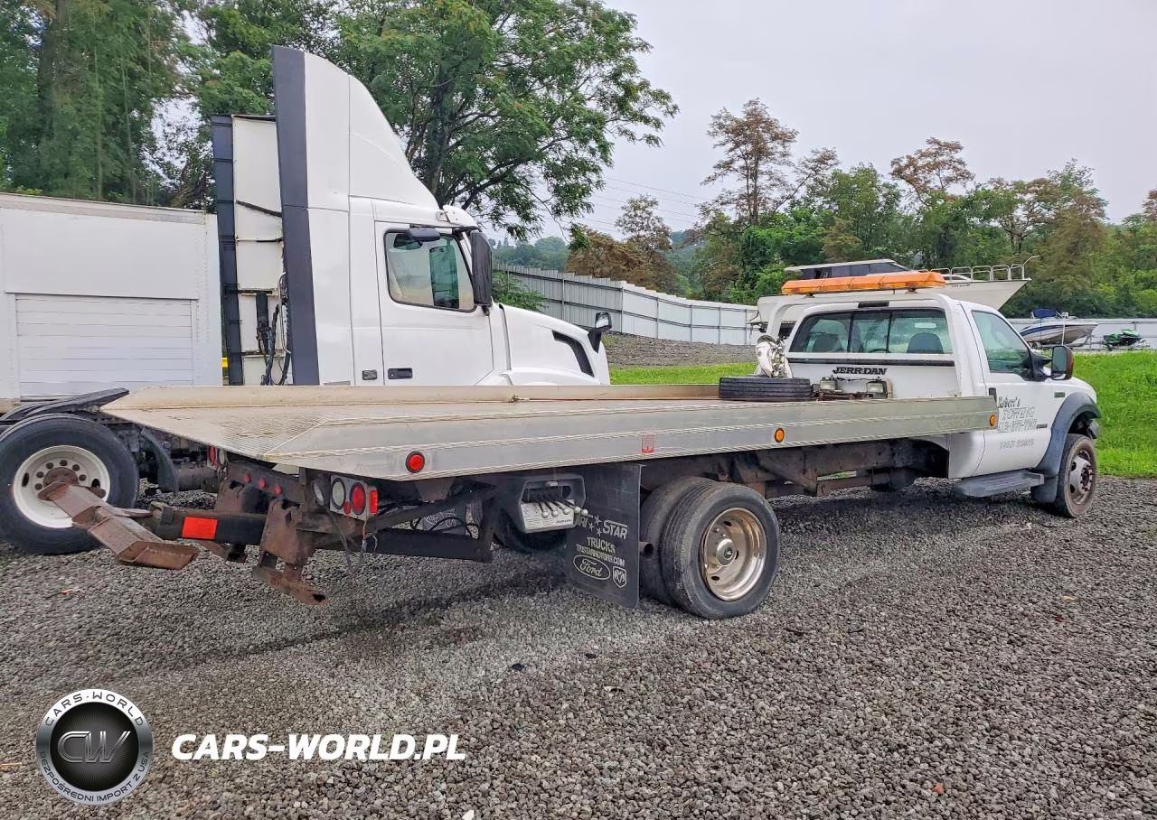 2007 Ford F550 Super Duty VIN:1FDAF57P87EB19863 - 3
