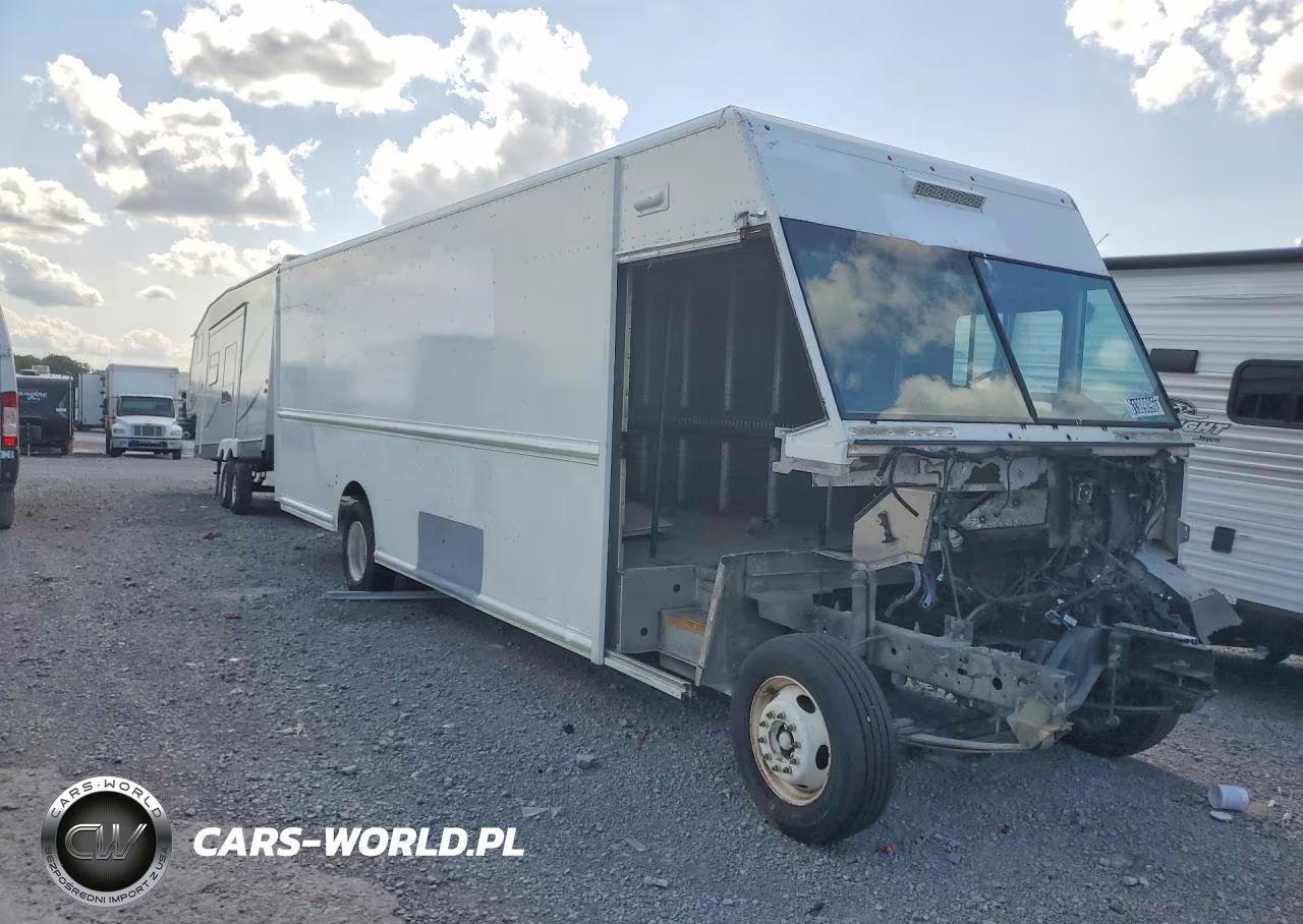 2018 Ford F59 Delivery Truck VIN:1F66F5KY4J0A09135 - 4