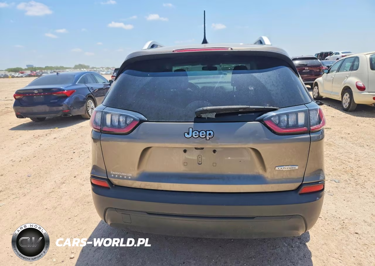 2019 Jeep Cherokee Latitude VIN:1C4PJLCB7KD382176 - 6