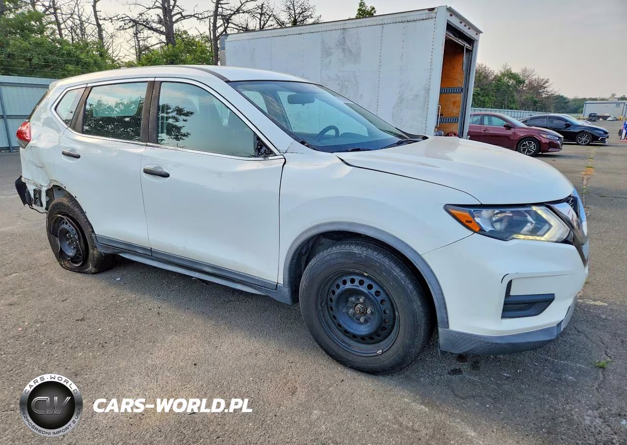 2018 Nissan Rogue S VIN:KNMAT2MV5JP601412 - 4