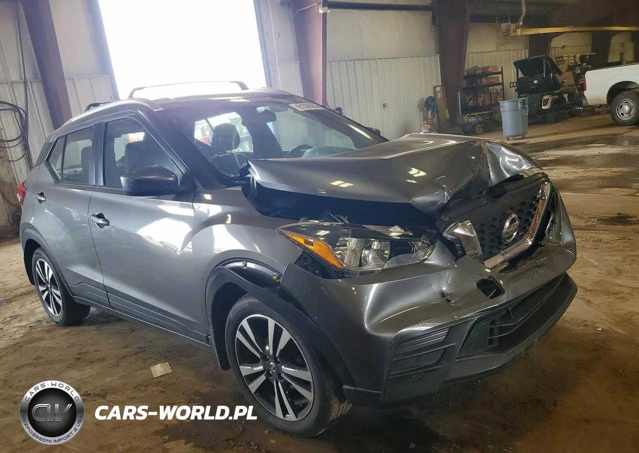 2019 Nissan Kicks Sv VIN:3N1CP5CU3KL498353 - 4
