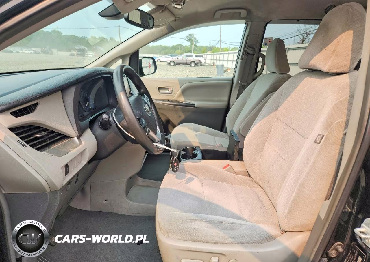 2019 Toyota Sienna Le VIN:5TDKZ3DC4KS999713 - 7