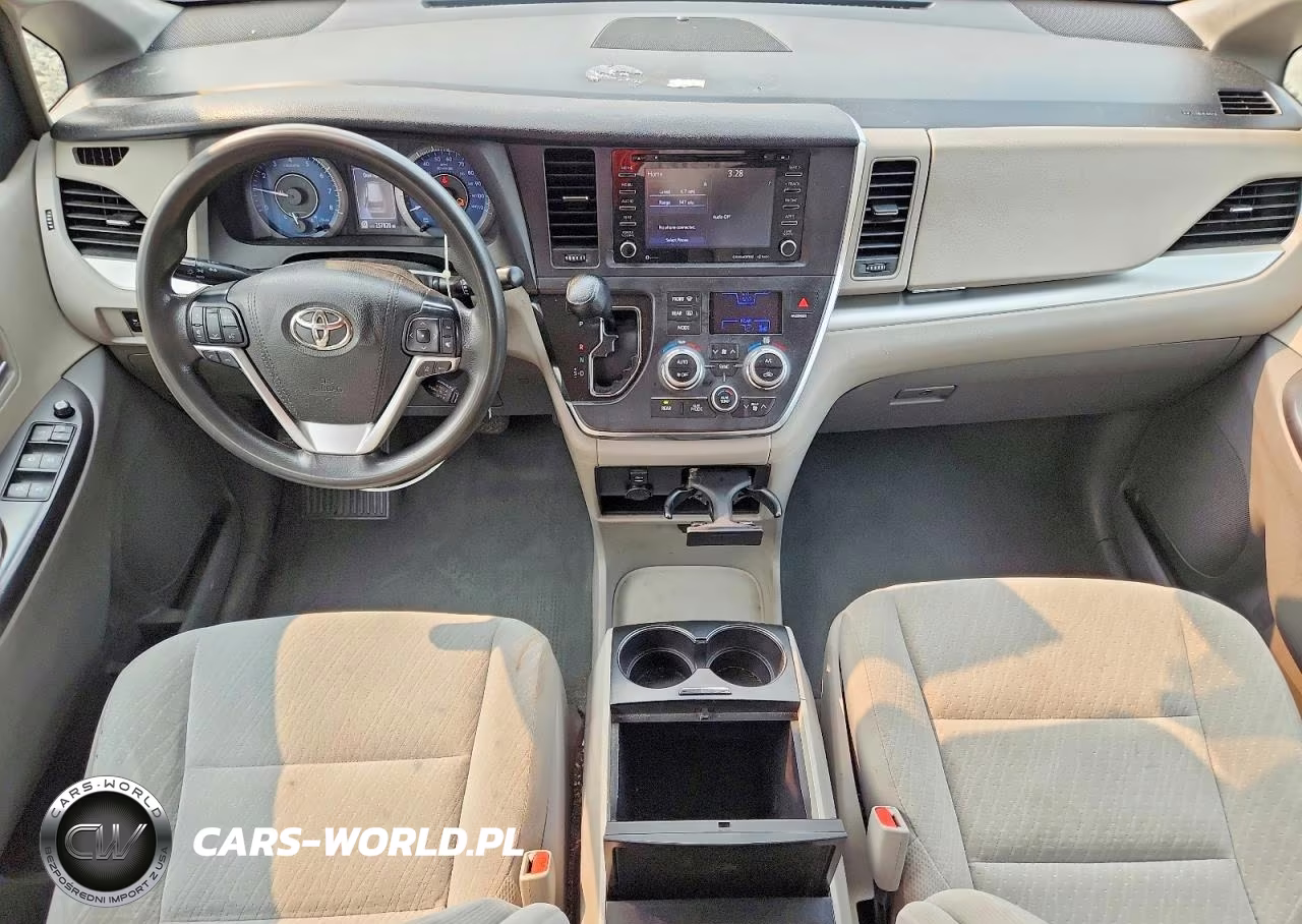2019 Toyota Sienna Le VIN:5TDKZ3DC4KS999713 - 8