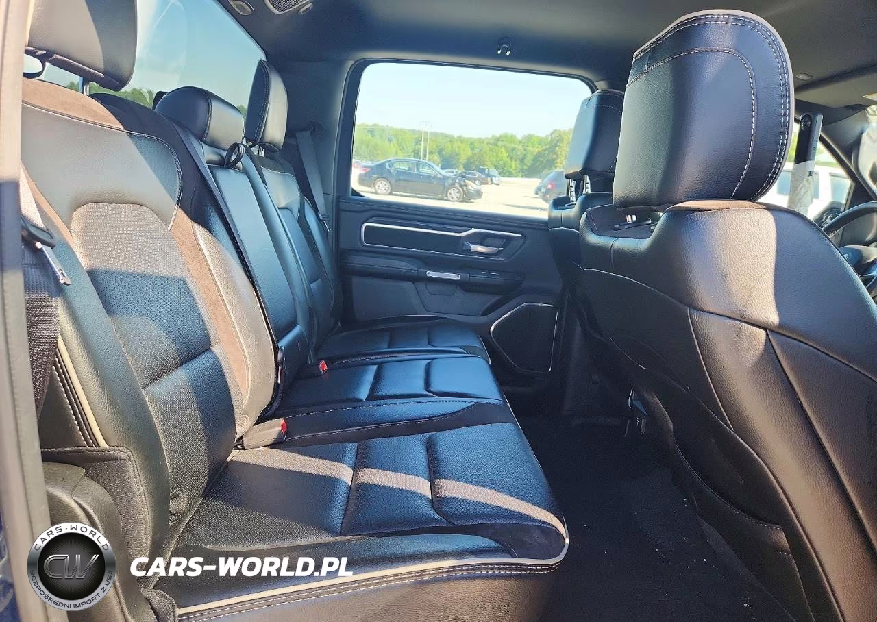 2024 Ram 1500 Laramie VIN:1C6RREJT9RN218786 - 10
