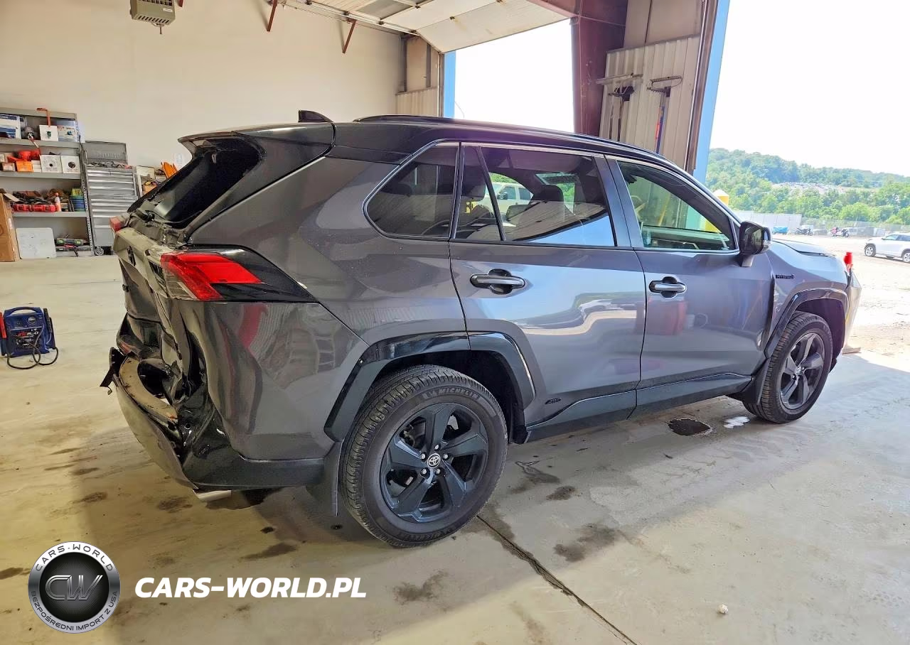 2020 Toyota Rav4 Xse VIN:JTMEWRFV5LJ032758 - 3