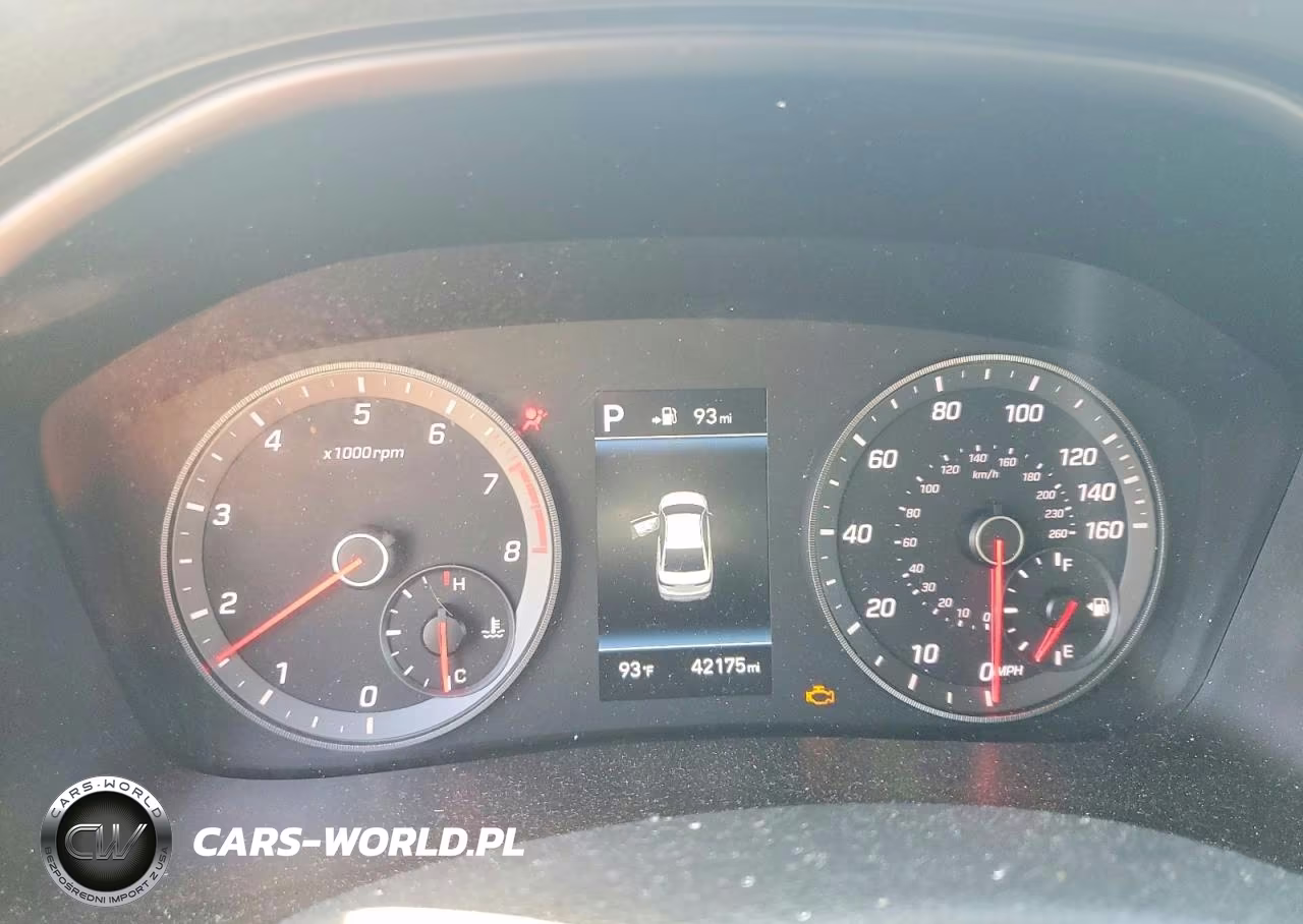 2018 Hyundai Sonata Sport VIN:5NPE34AF7JH672827 - 9