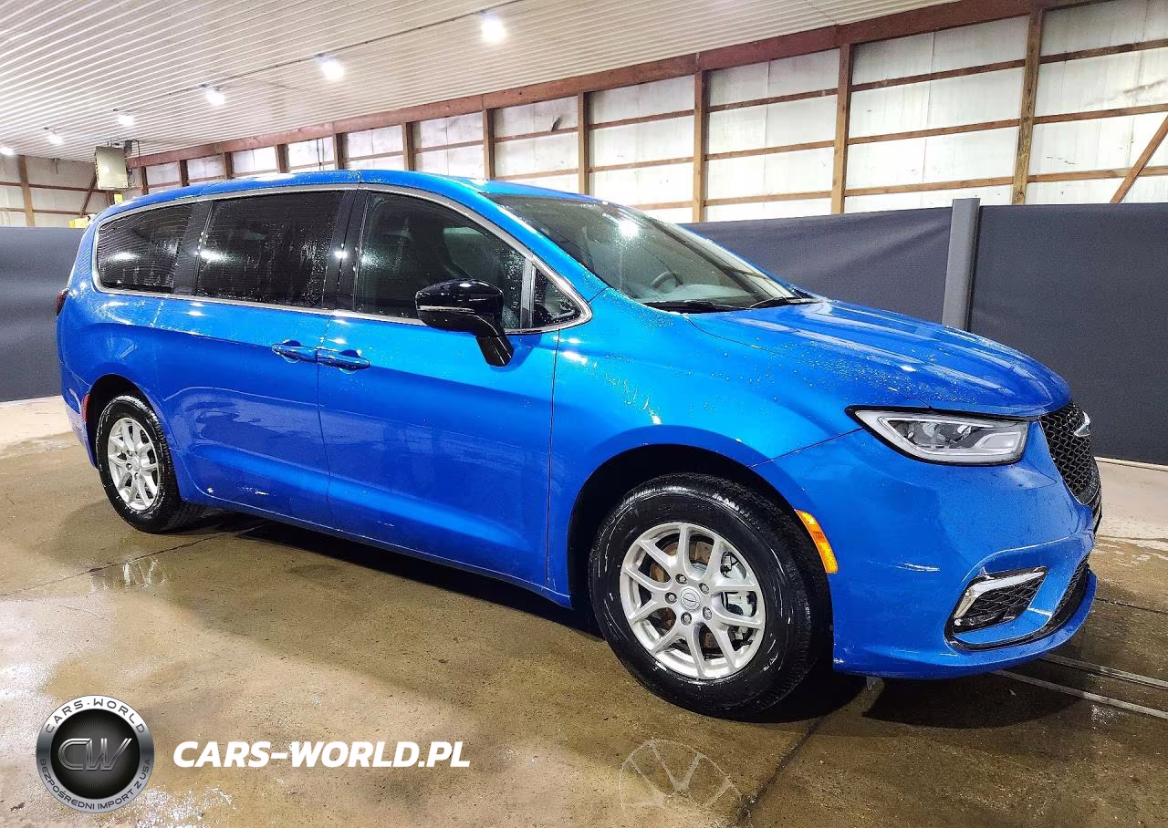 2026 Chrysler Pacifica Select VIN:2C4RC1BG9TR273995 - 4