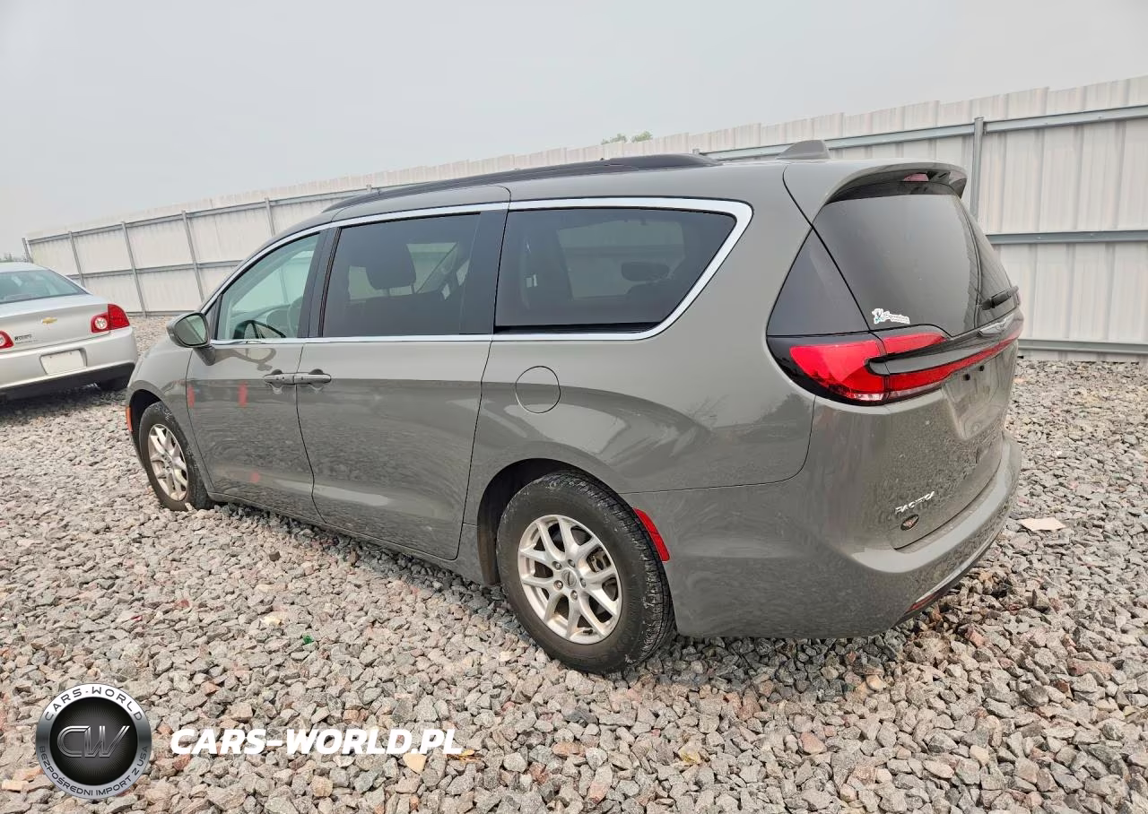 2022 Chrysler Pacifica Touring L VIN:2C4RC1BG0NR111885 - 2