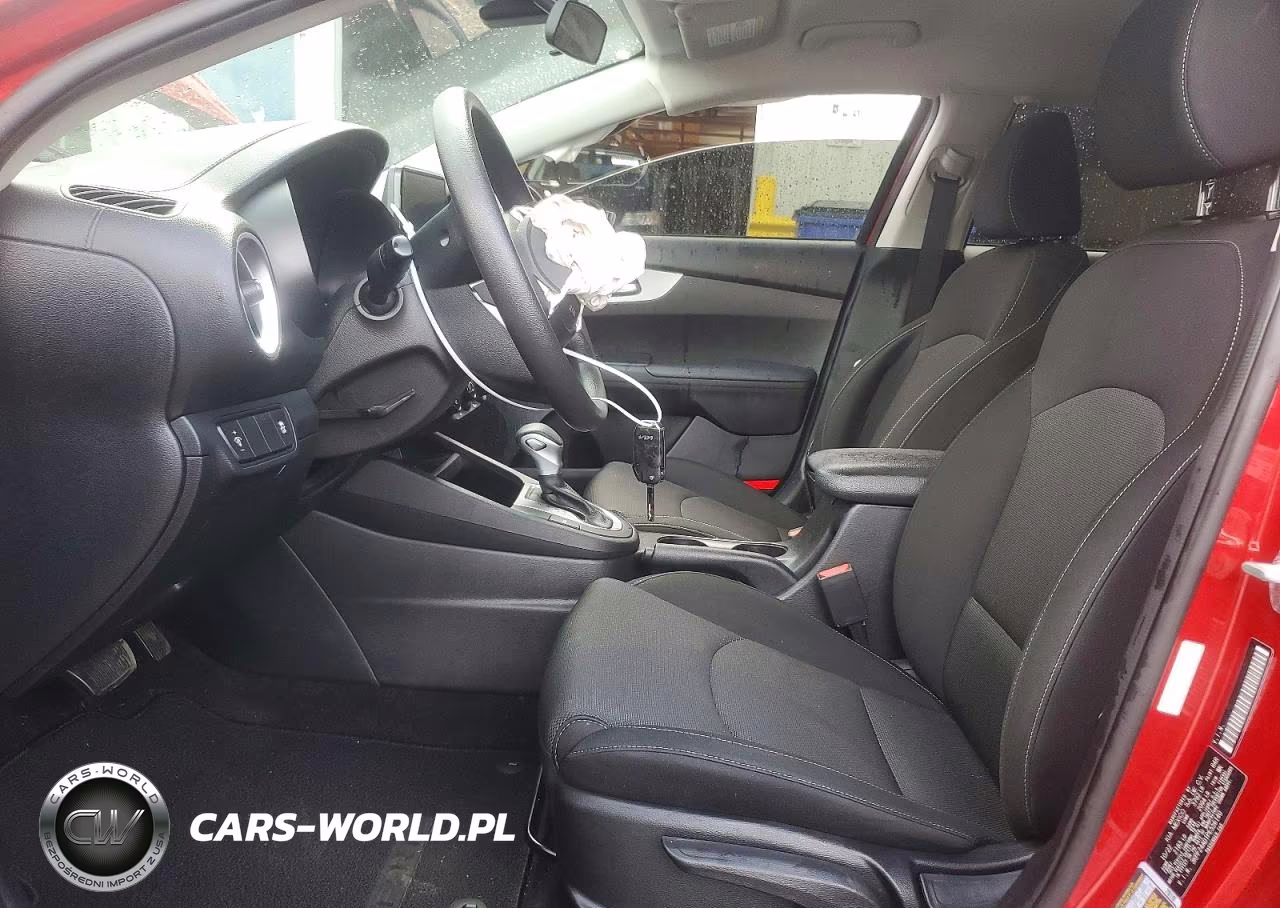 2023 Kia Forte Lxs VIN:3KPF24AD1PE556140 - 7
