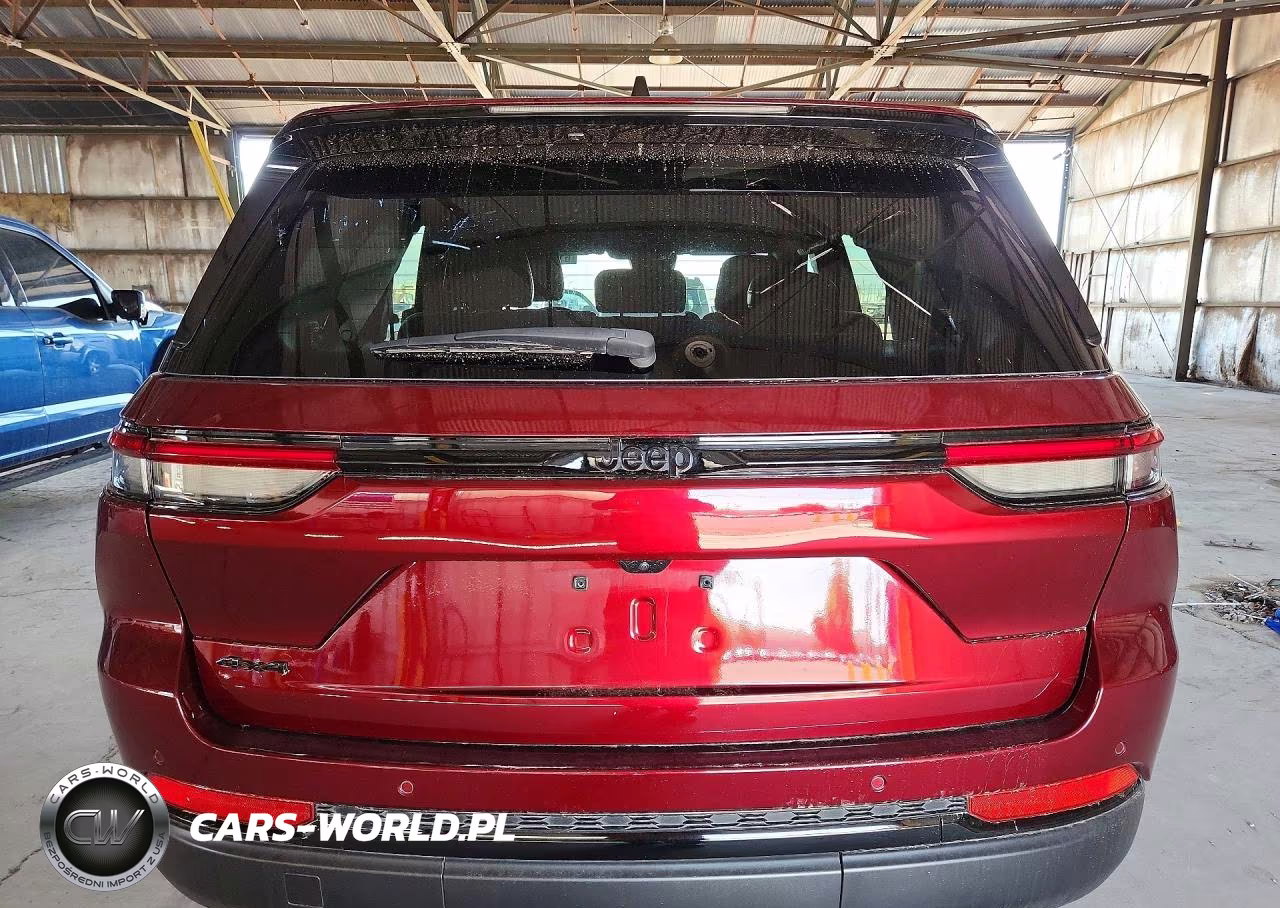 2025 Jeep Grand Cherokee Laredo VIN:1C4RJHAGXSC273561 - 6