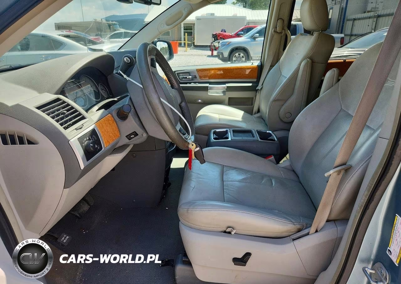 2009 Chrysler Town & Country Limited VIN:2A8HR64X49R590895 - 7
