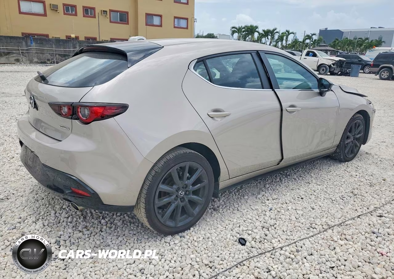2025 Mazda 3 Select Sport VIN:JM1BPAKM9S1781236 - 3