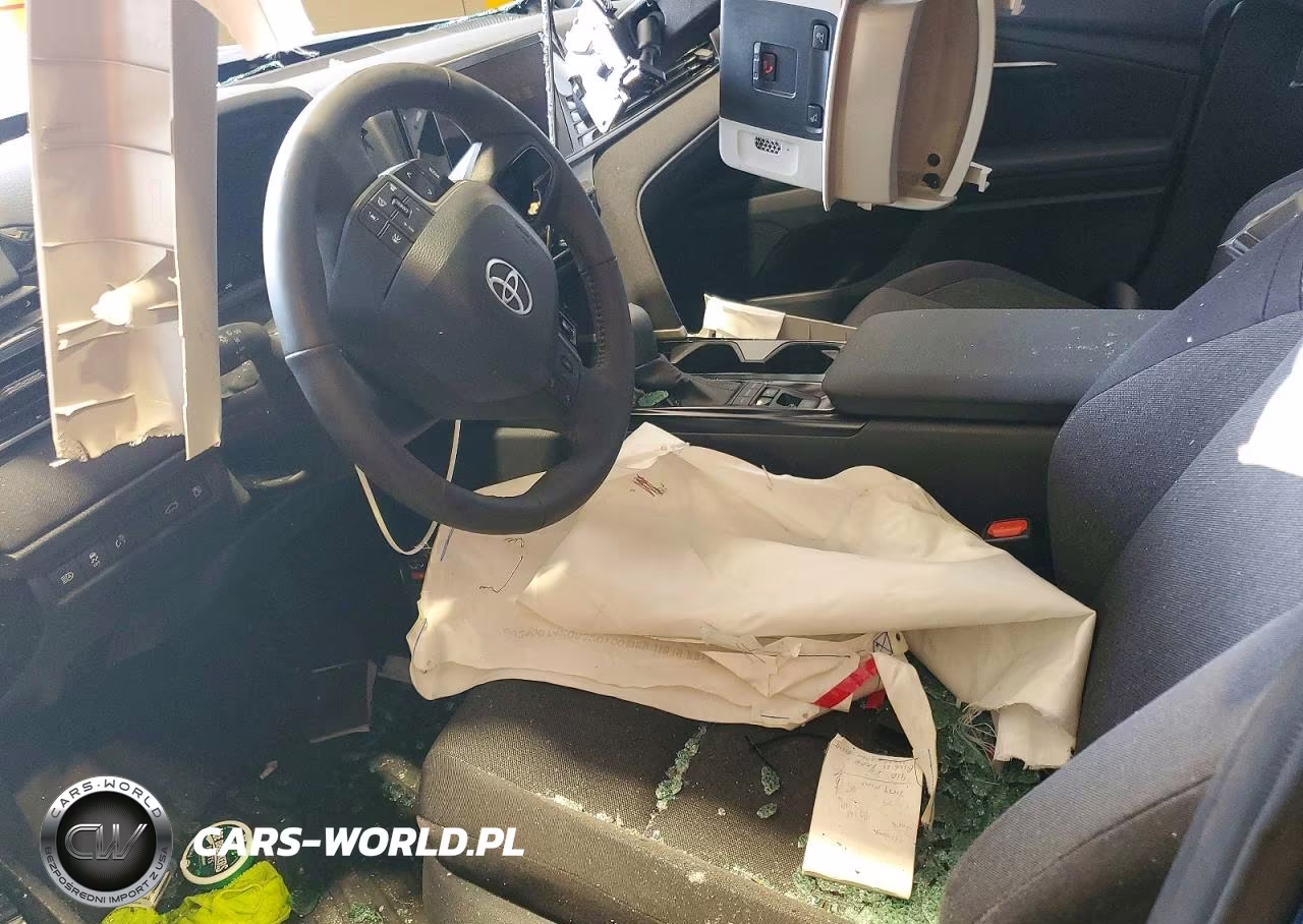 2025 Toyota Camry Le VIN:4T1DBADK6SU017065 - 7
