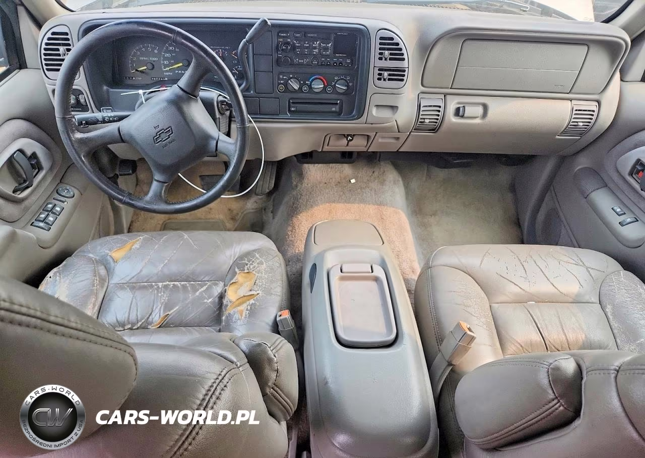 1999 Chevrolet Suburban C1500 VIN:3GNEC16R3XG143255 - 8