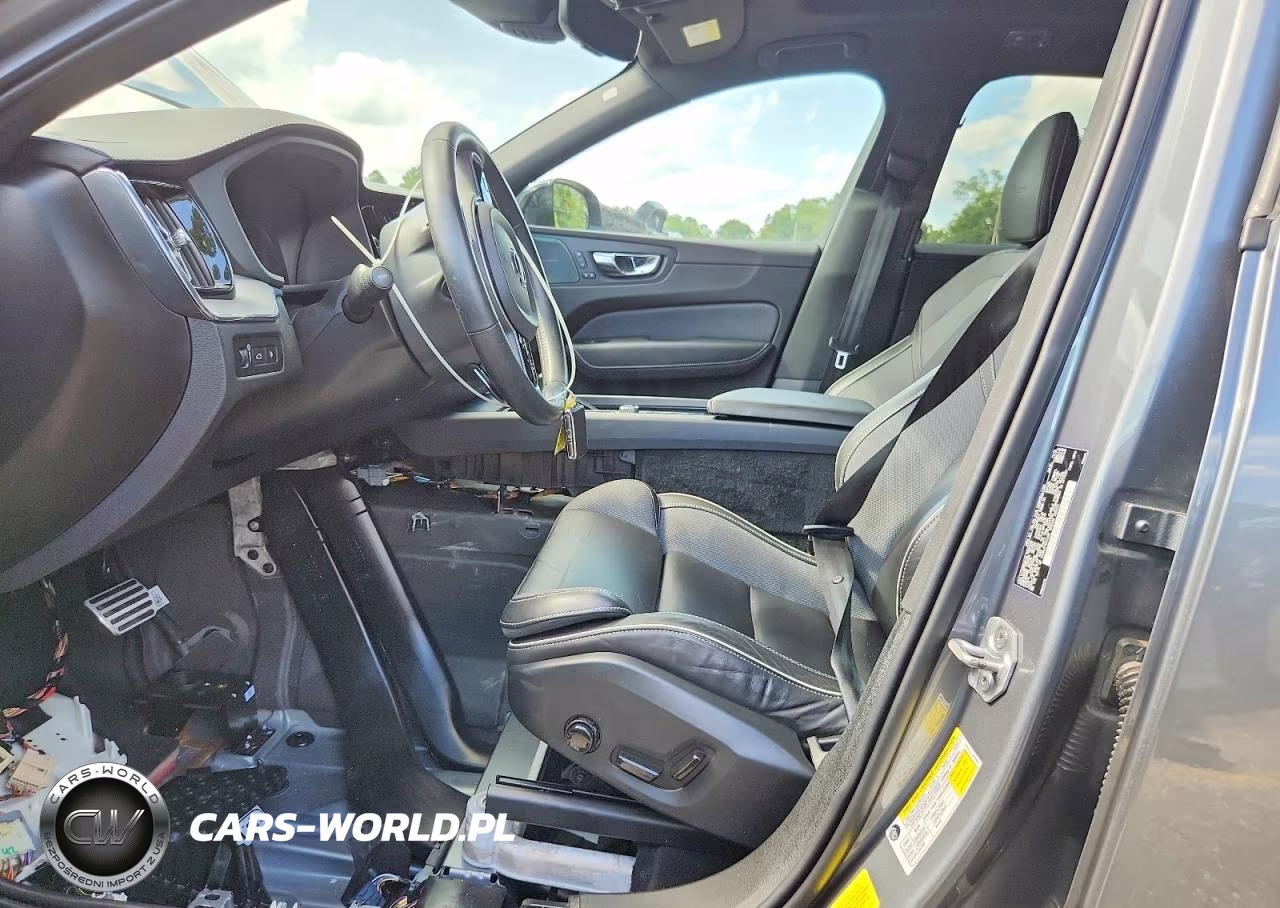 2020 Volvo Xc60 T8 R-Design VIN:YV4BR0DM1L1507013 - 7
