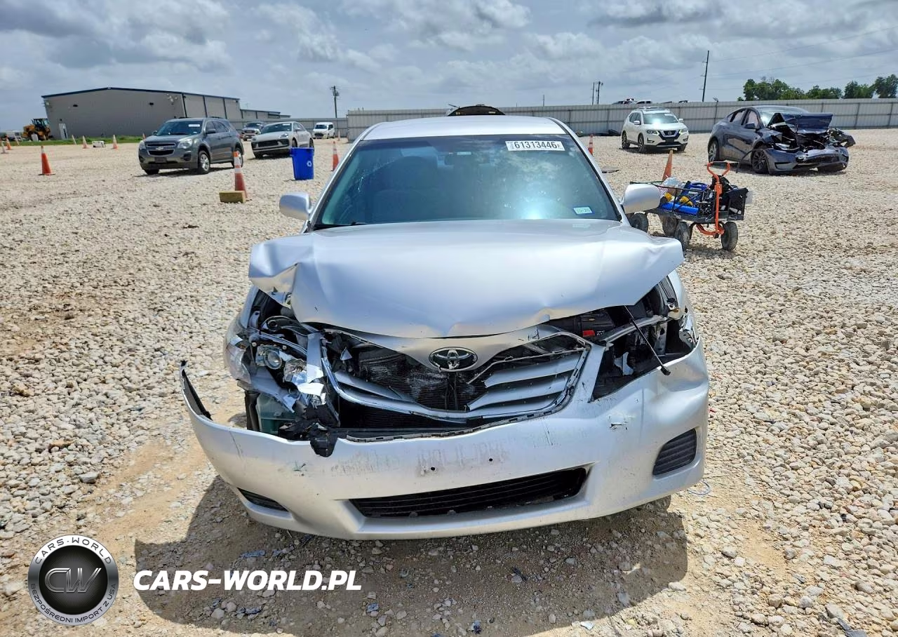 2010 Toyota Camry Le VIN:4T1BF3EK2AU047023 - 5