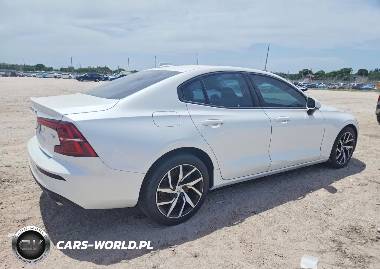 2020 Volvo S60 T5 Momentum VIN:7JR102FK4LG047456 - 3