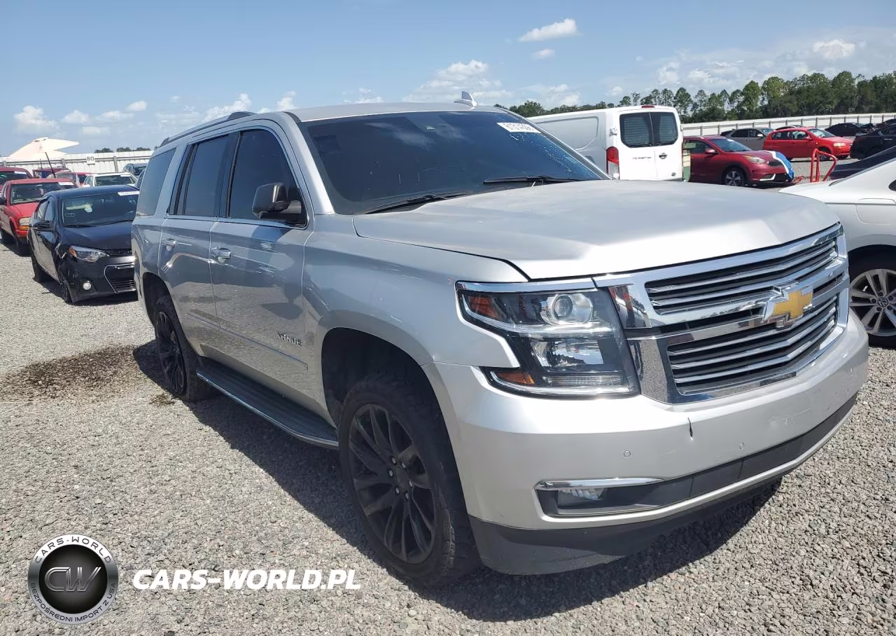 2017 Chevrolet Tahoe C1500 Premier VIN:1GNSCCKC4HR112002 - 4