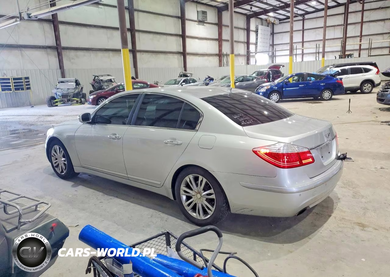 2010 Hyundai Genesis 3.8L VIN:KMHGC4DE8AU093987 - 2