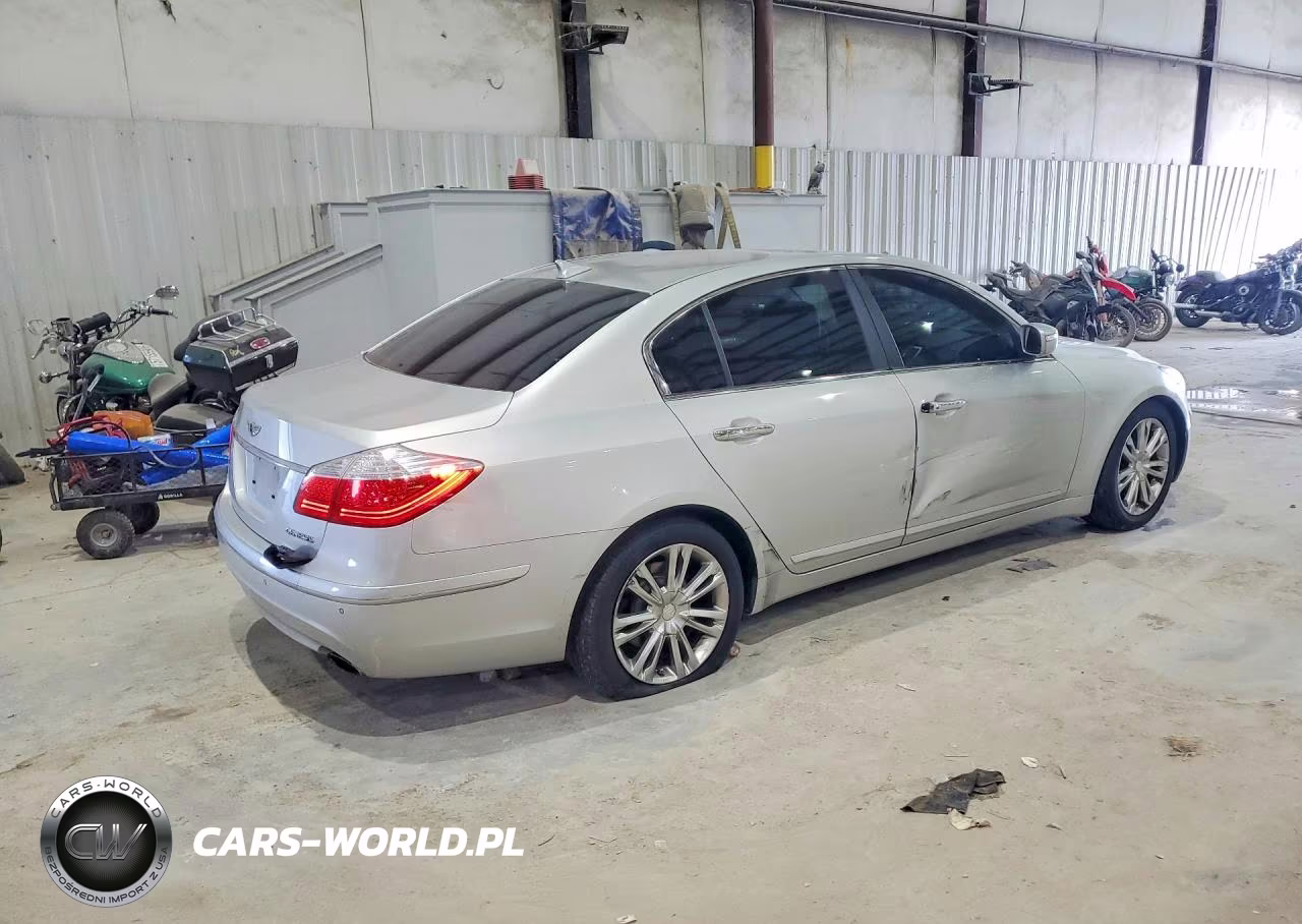 2010 Hyundai Genesis 3.8L VIN:KMHGC4DE8AU093987 - 3