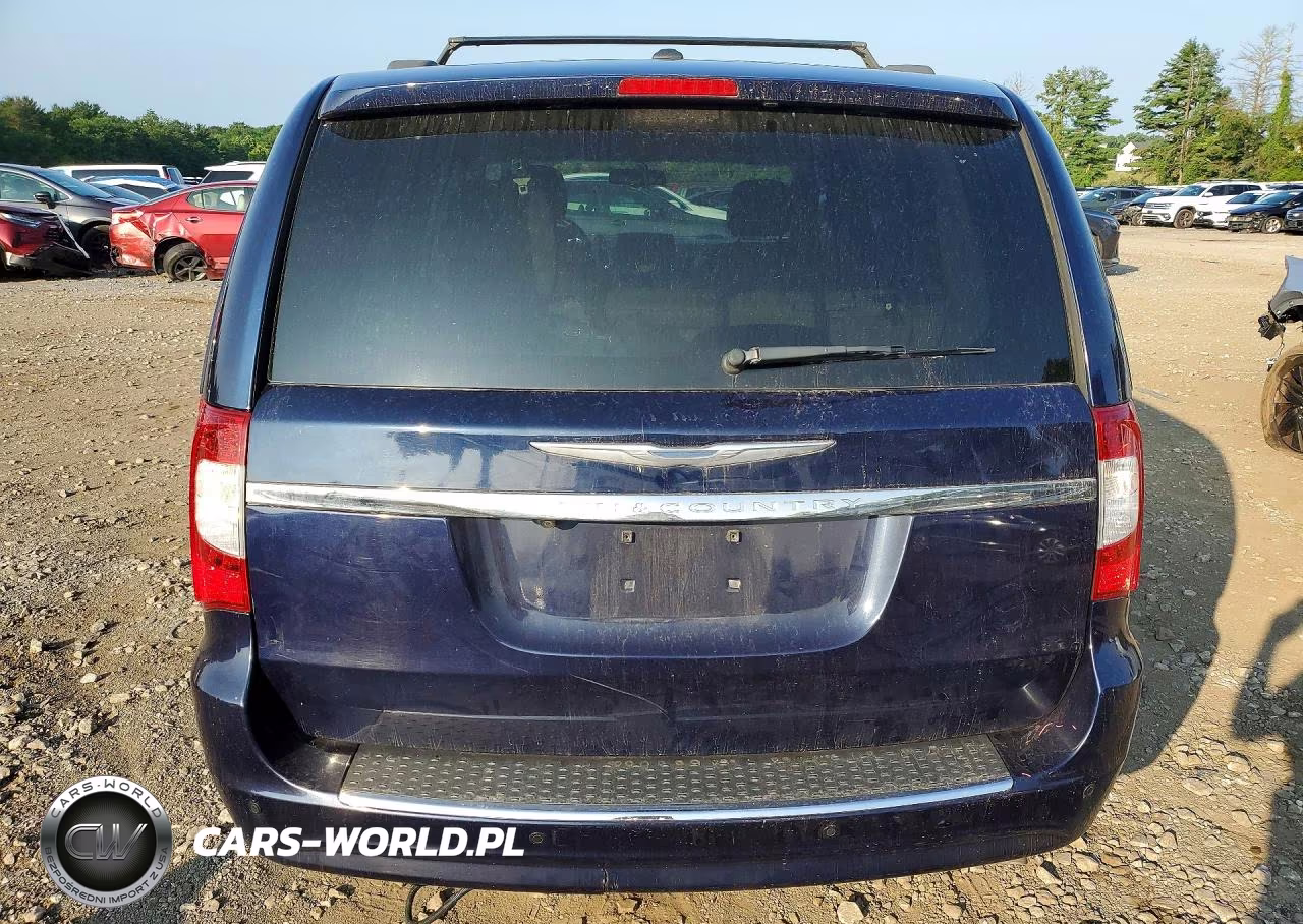 2016 Chrysler Town & Country Touring VIN:2C4RC1BG1GR112515 - 6