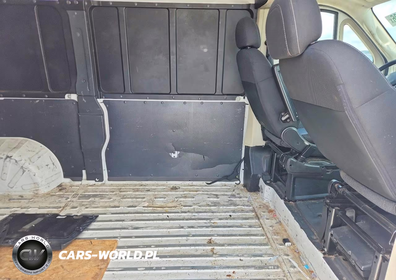 2019 Ram Promaster 1500 Delivery Van VIN:3C6TRVBG3KE547985 - 11