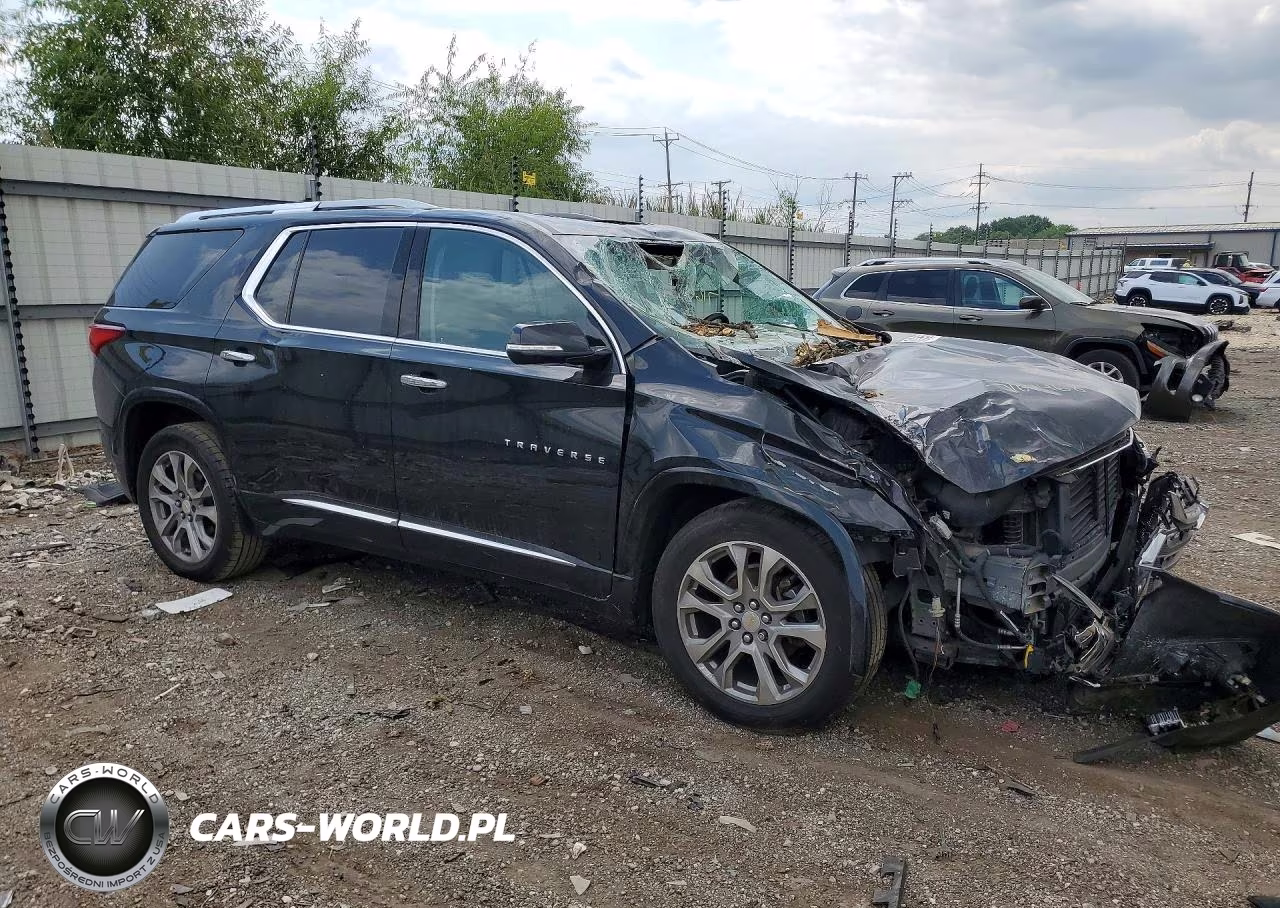 2018 Chevrolet Traverse Premier VIN:1GNEVJKW3JJ159192 - 4