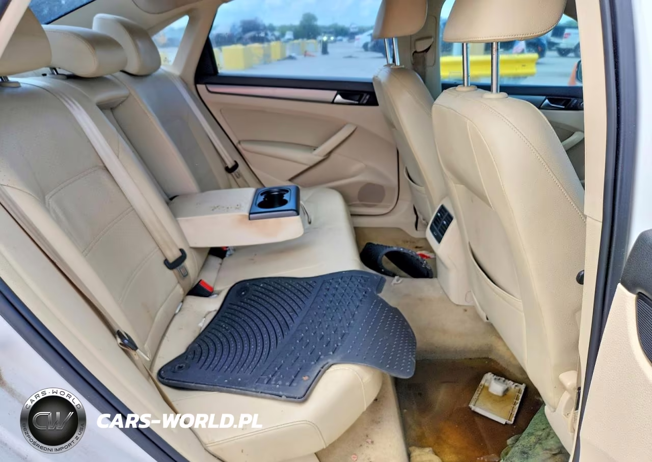 2014 Volkswagen Passat Se VIN:1VWBN7A39EC027244 - 10