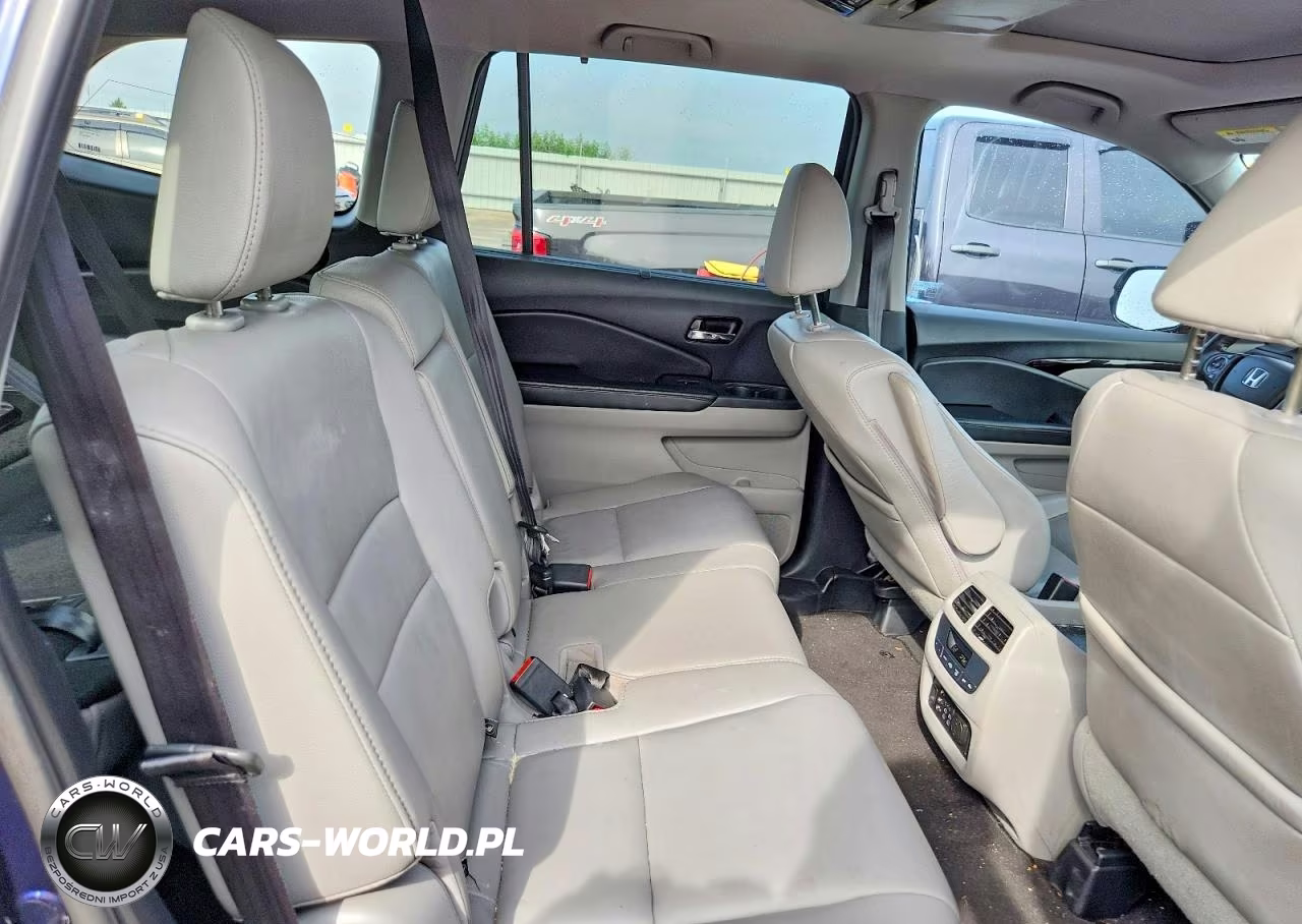 2017 Honda Pilot Touring VIN:5FNYF5H96HB015150 - 11