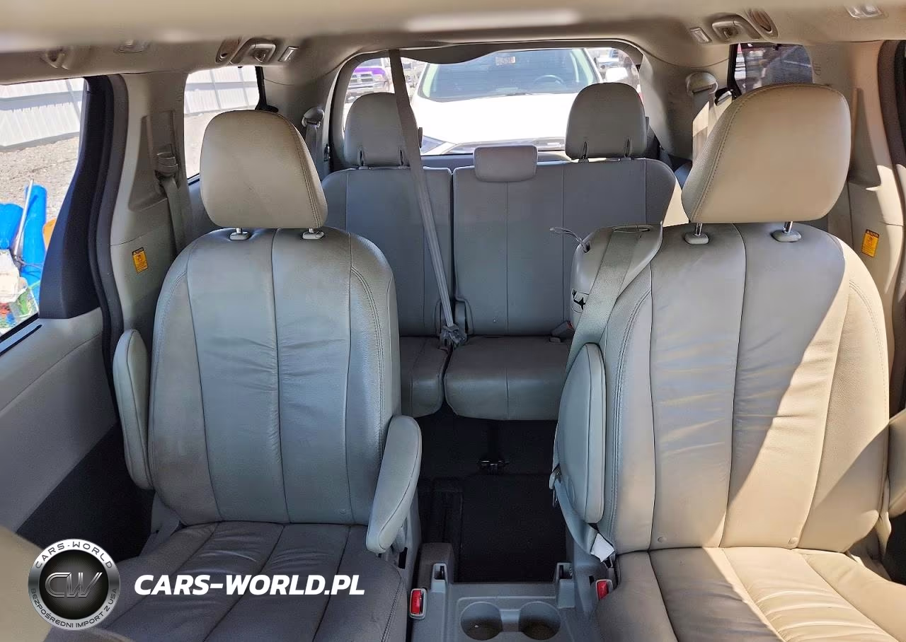 2012 Toyota Sienna Xle 8-Passenger VIN:5TDYK3DCXCS197859 - 10