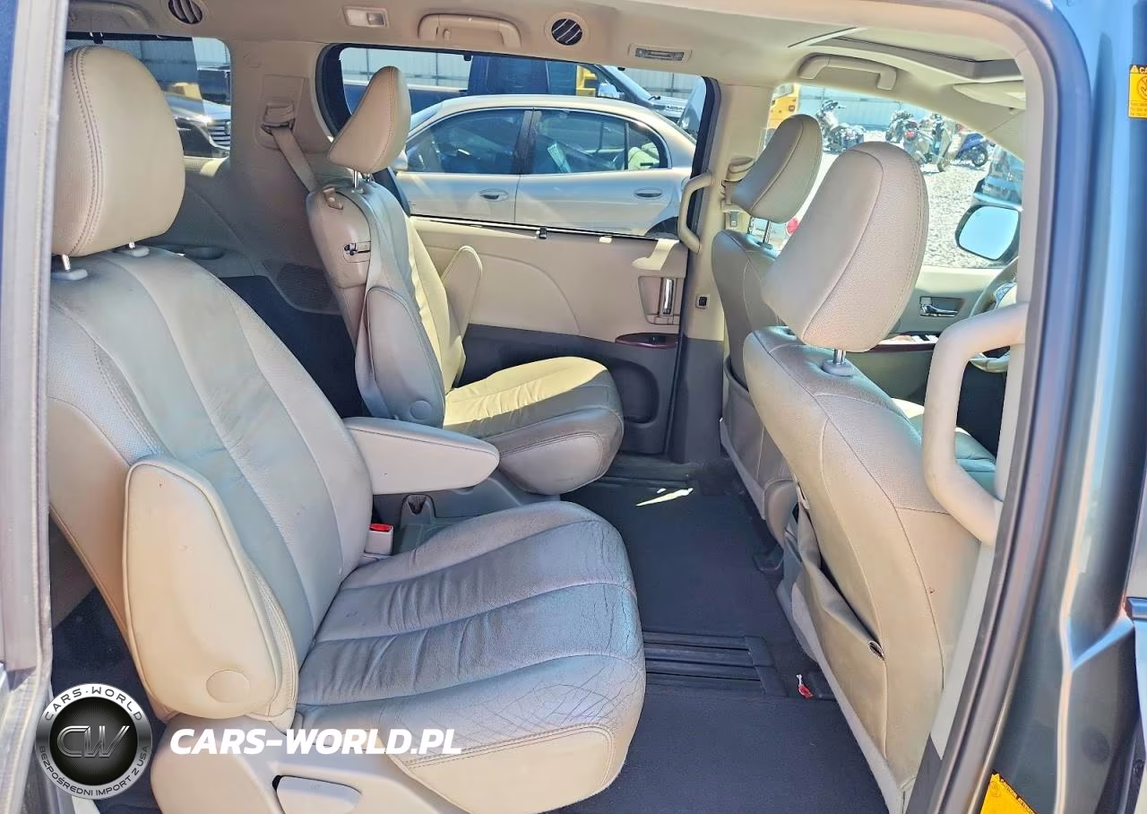 2012 Toyota Sienna Xle 8-Passenger VIN:5TDYK3DCXCS197859 - 11
