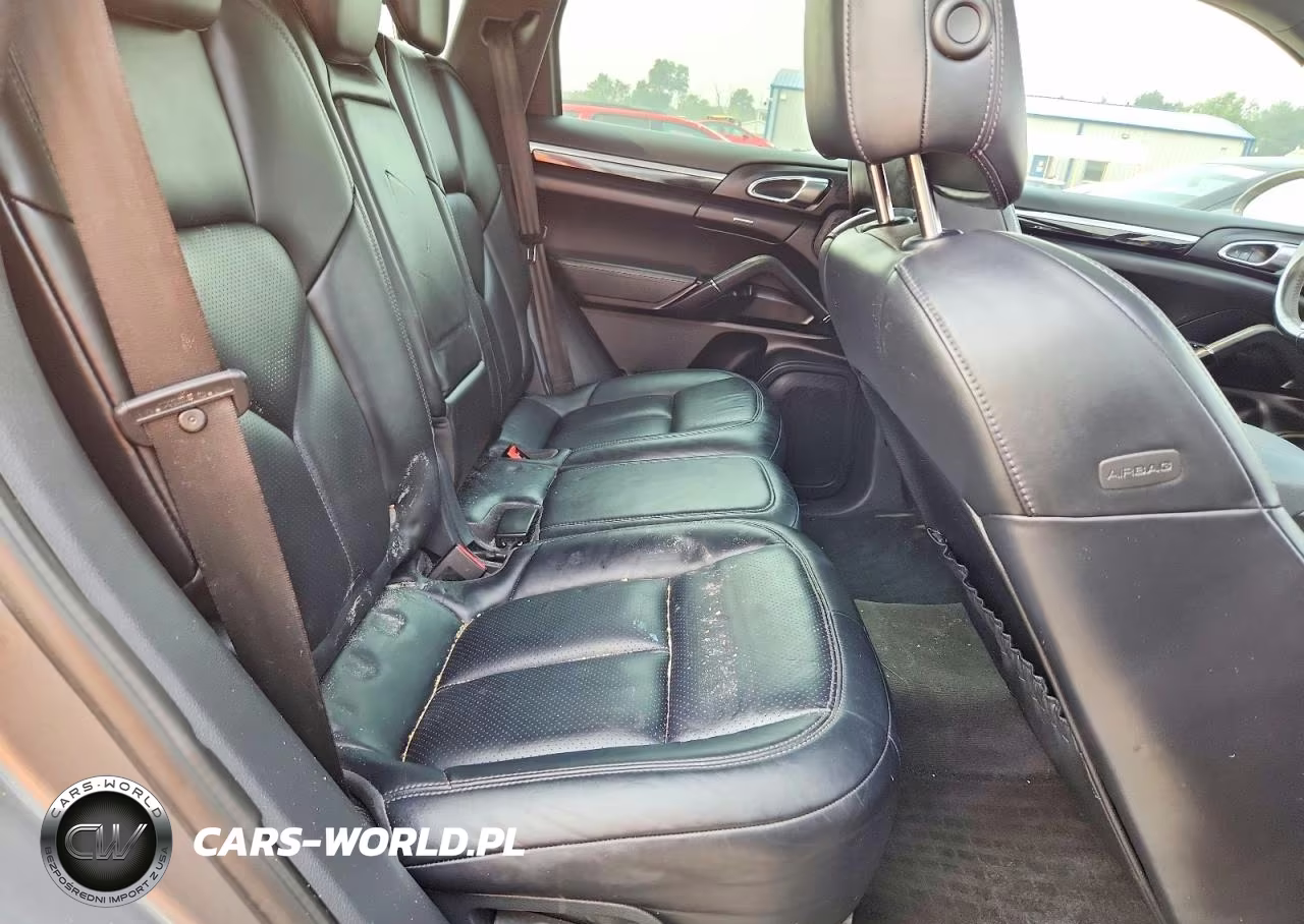 2016 Porsche Cayenne VIN:WP1AA2A27GLA09279 - 11