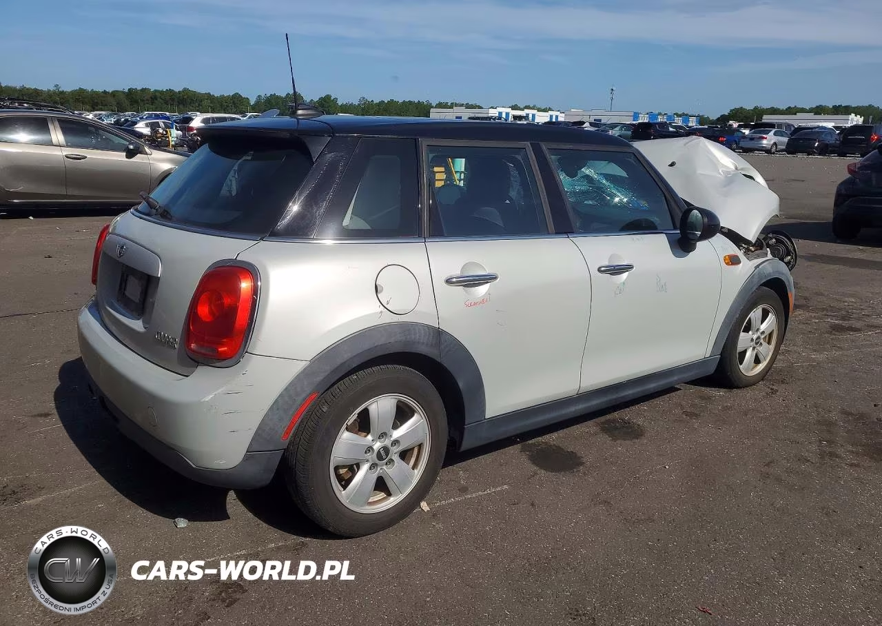 2015 Mini Cooper VIN:WMWXS5C57FT830010 - 3