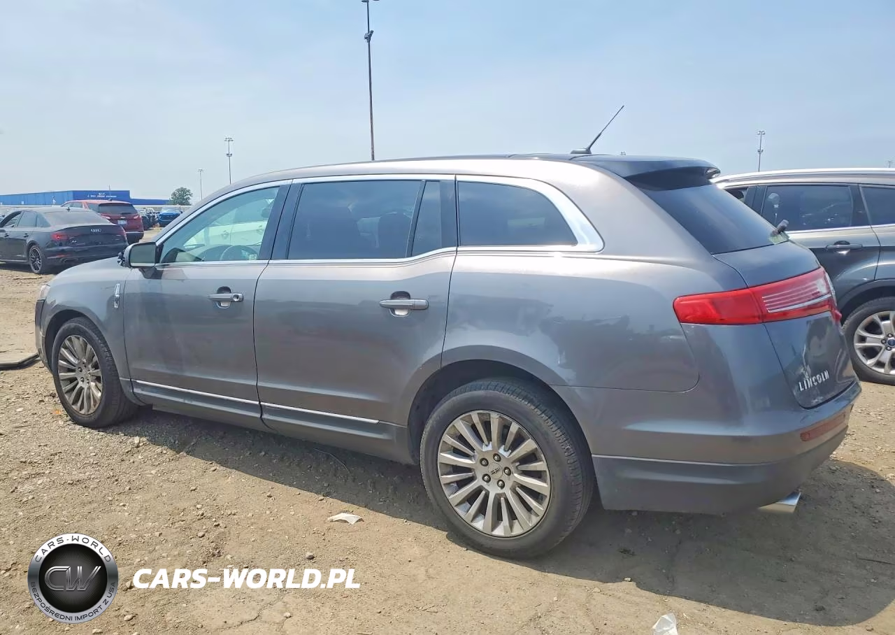 2010 Lincoln Mkt VIN:2LMHJ5FR3ABJ28140 - 2