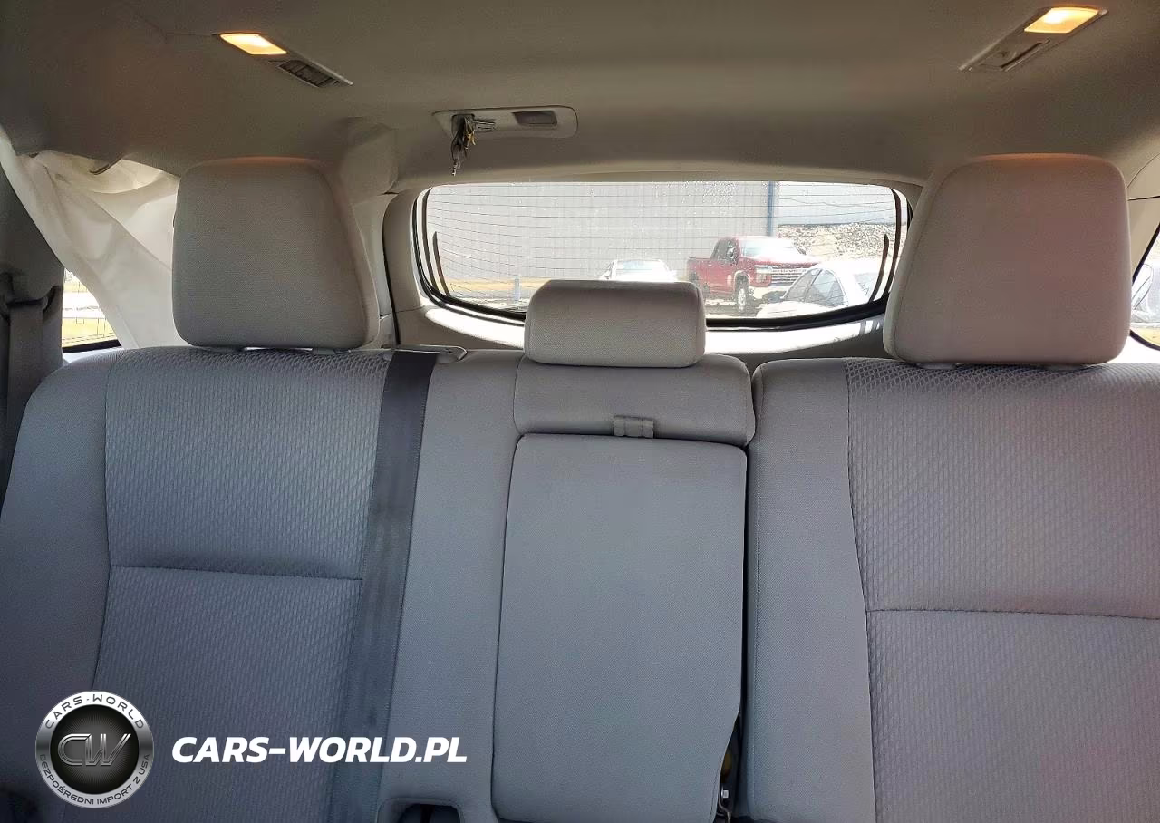 2017 Toyota Highlander Le VIN:5TDZARFHXHS031366 - 10