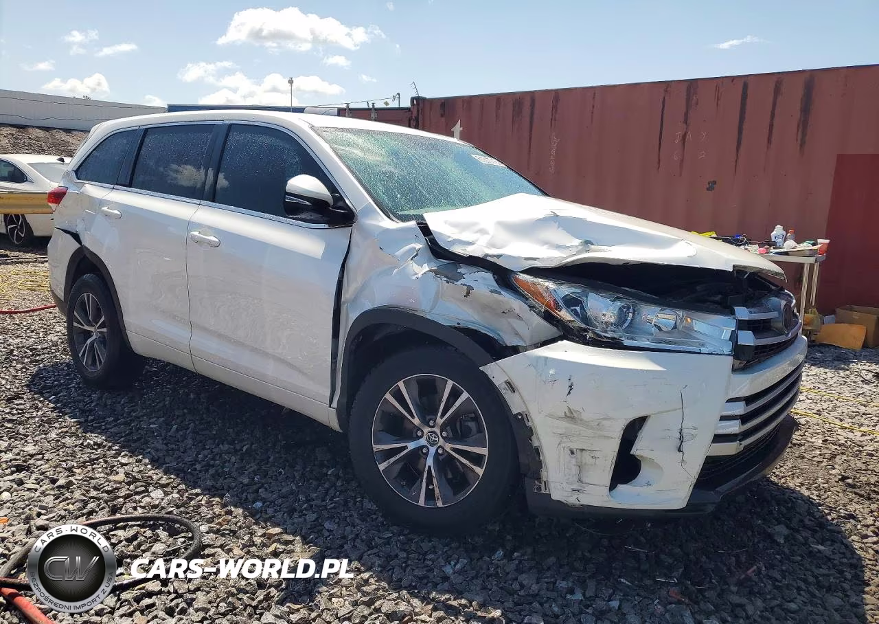2017 Toyota Highlander Le VIN:5TDZARFHXHS031366 - 4