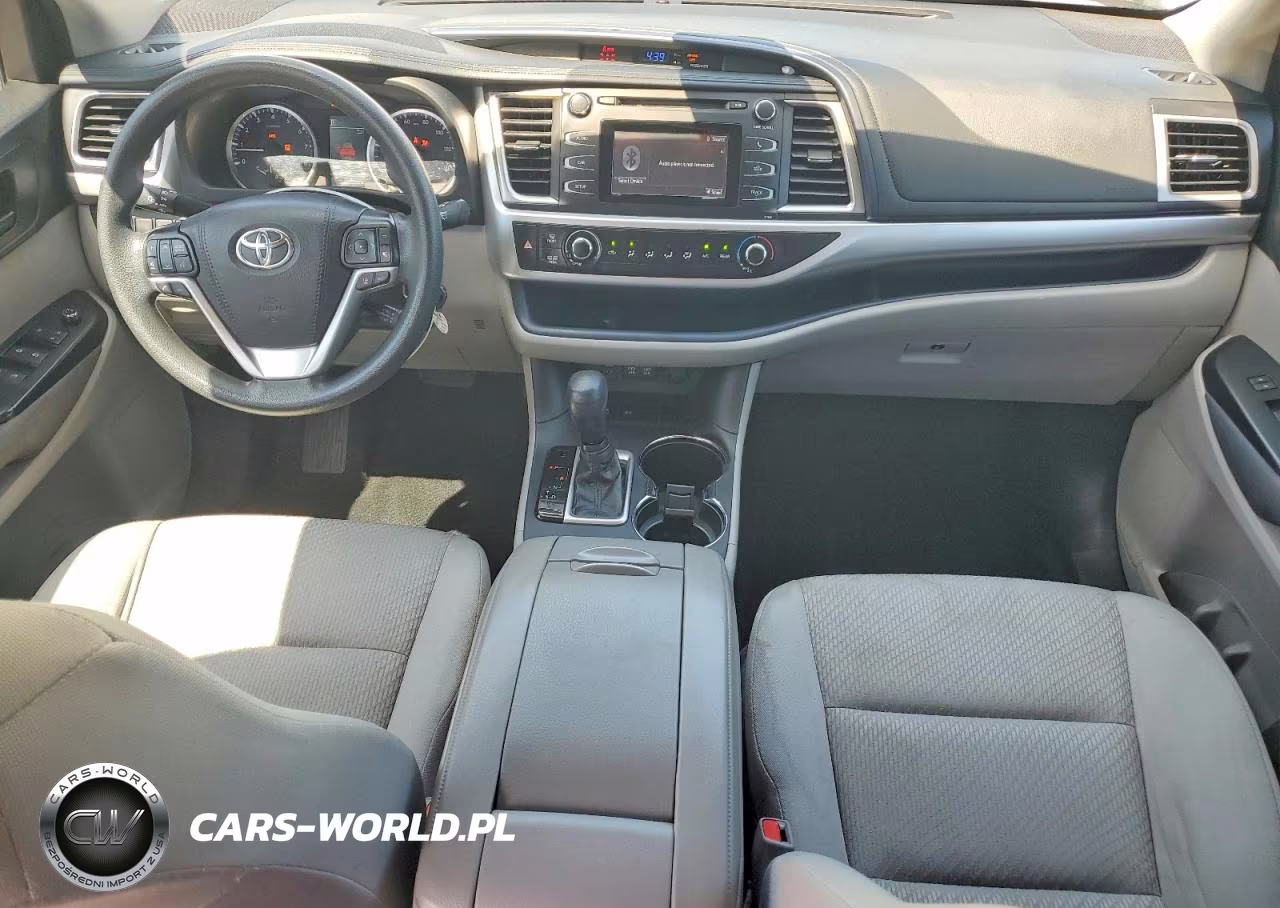 2017 Toyota Highlander Le VIN:5TDZARFHXHS031366 - 8